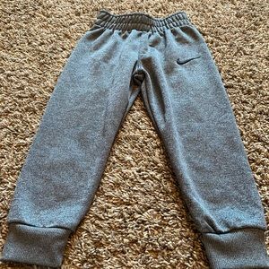 Nike joggers Boys 3T